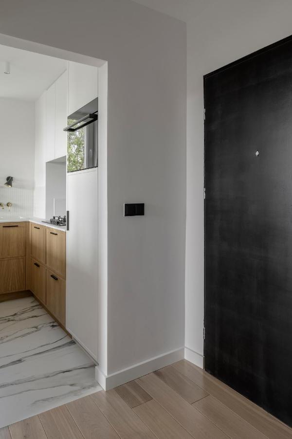 Stylowy Apartament Przy Metrze Varsóvia Exterior foto