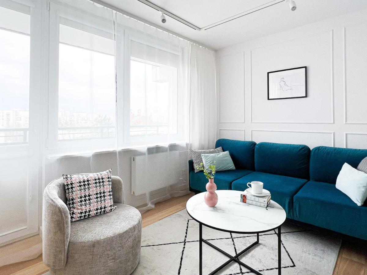 Stylowy Apartament Przy Metrze Varsóvia Exterior foto